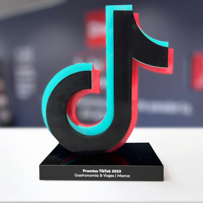 Dia recibe el Premio TikTok España 2023 en la categoría de Gastronomía y Viajes