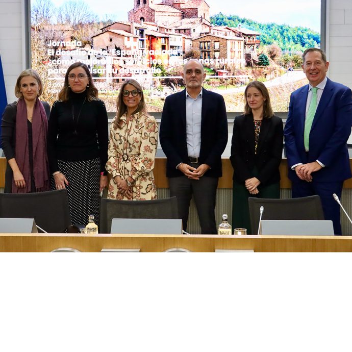 Grupo Dia y CEOE estudian impulsar la España Vaciada