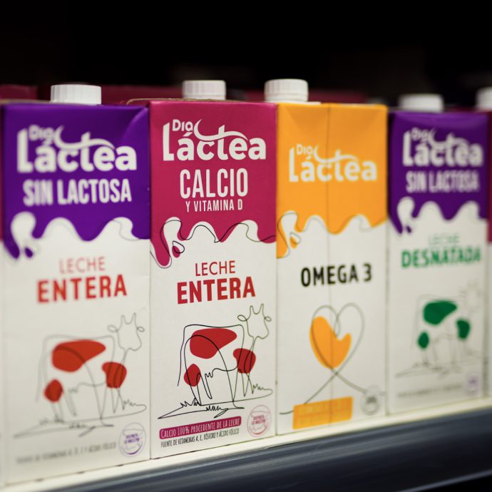 Dia-impulsa-la-ganaderia-regional-con-su-leche-de-origen-Espana Dia impulsa la ganadería regional con el 100% de su leche de origen España