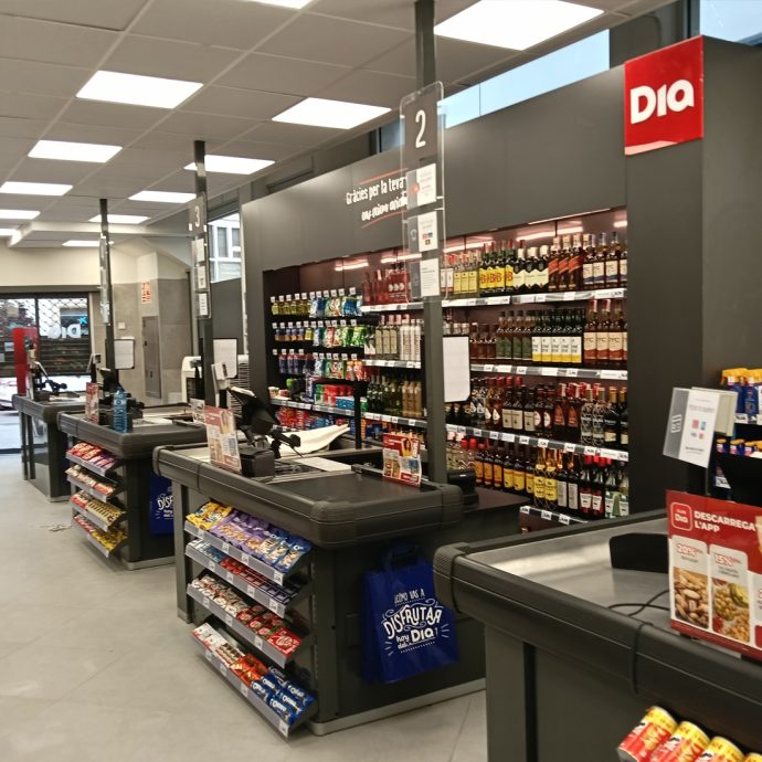 Dia crece en Barcelona con la apertura de cuatro nuevas tiendas