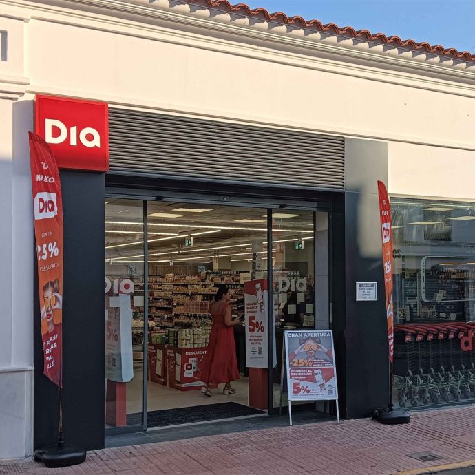 Dia consolida su presencia en Huelva con la apertura de su primera tienda en la localidad de Cartaya