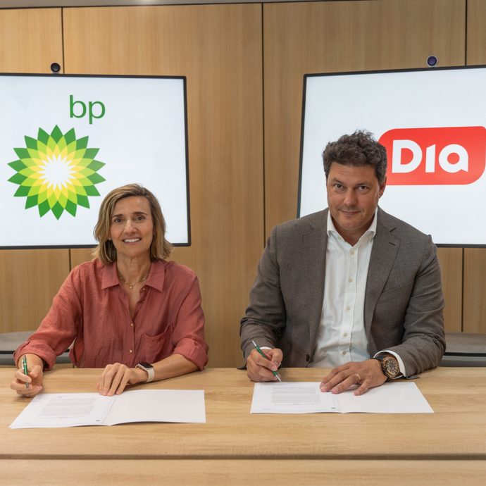 bp y Dia se unen para ampliar su oferta en estaciones de servicio y supermercados en España