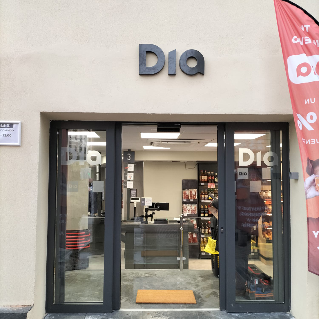 Dia abre dos nuevas tiendas en Madrid
