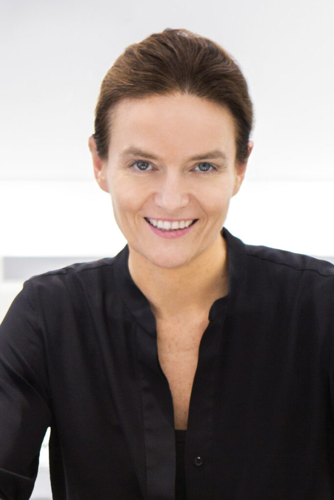 LUISA DELGADO