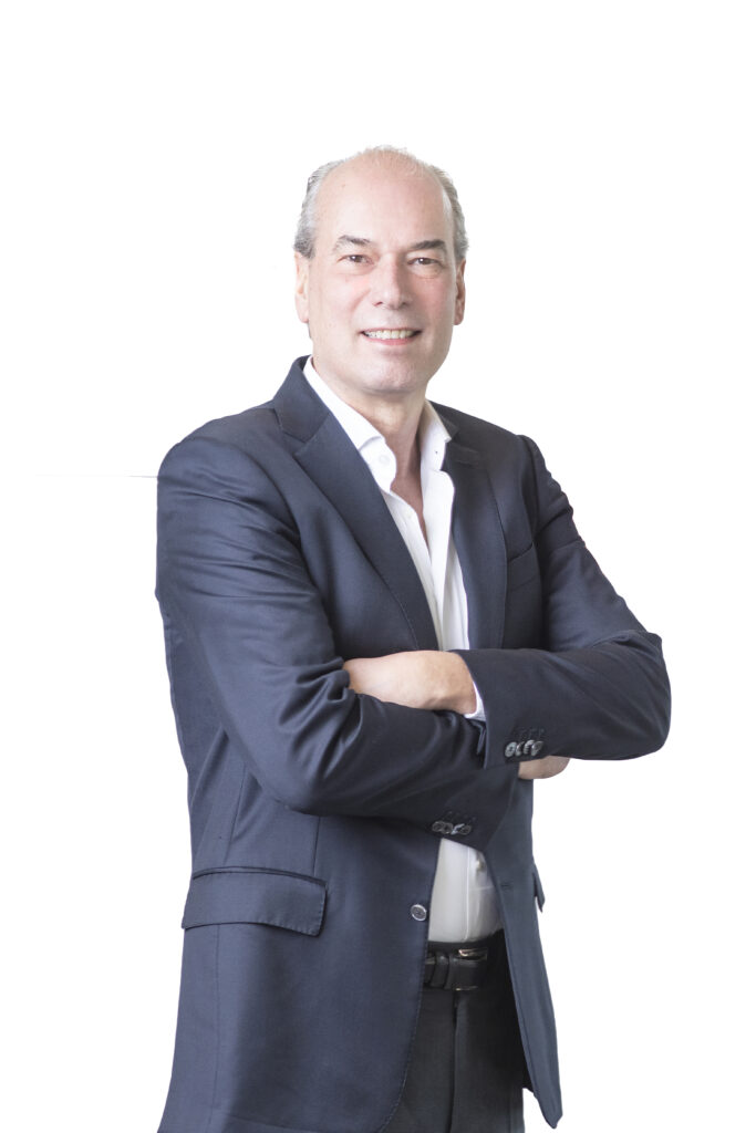 VICENTE TRIUS OLIVA